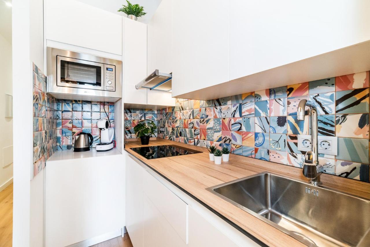 Wekey Homes Granada, Mesones Central Suites ภายนอก รูปภาพ