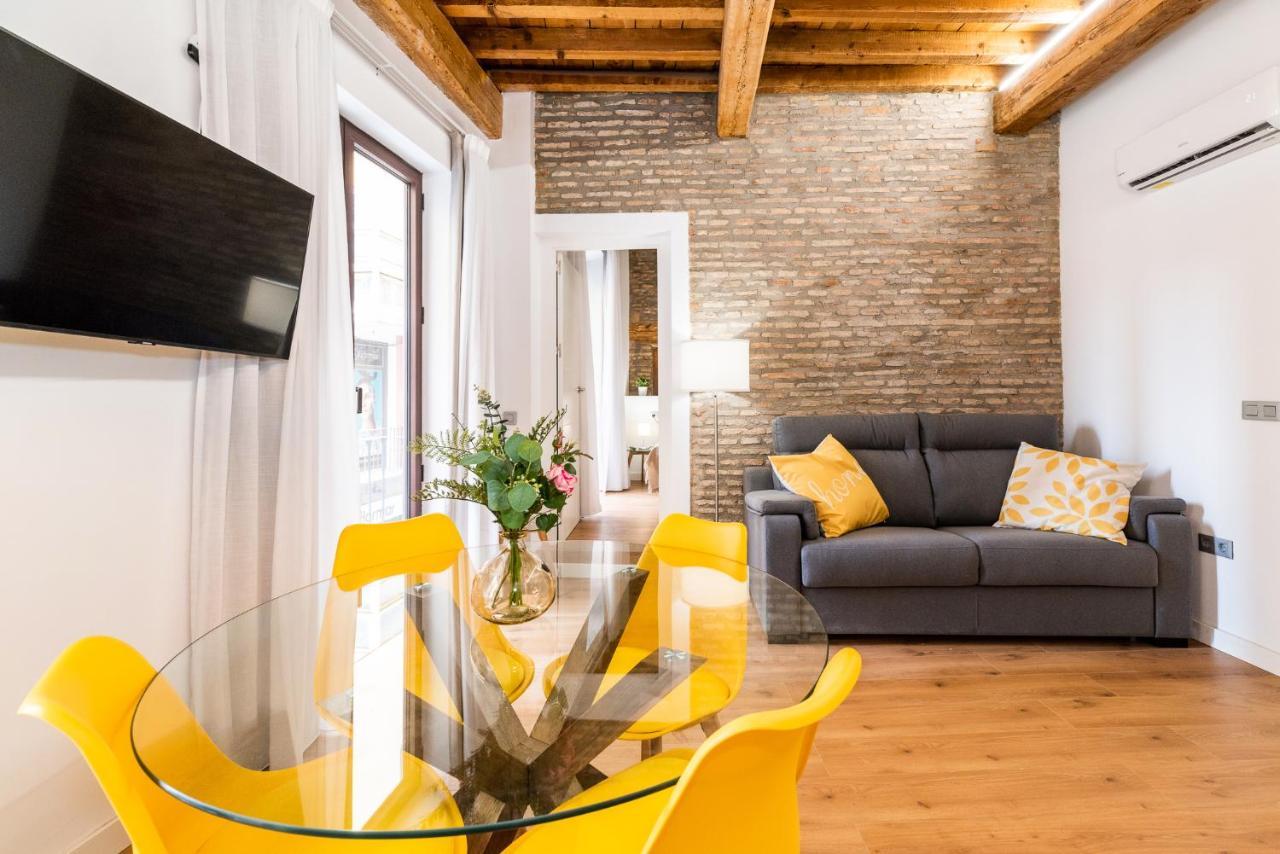 Wekey Homes Granada, Mesones Central Suites ภายนอก รูปภาพ